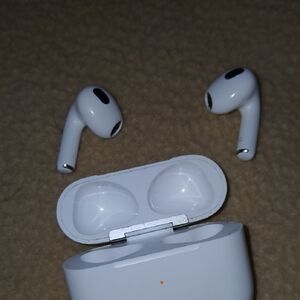 Stylish White Wireless Earbuds with Case
